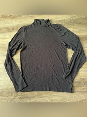 Black Aerie Turtleneck Size L